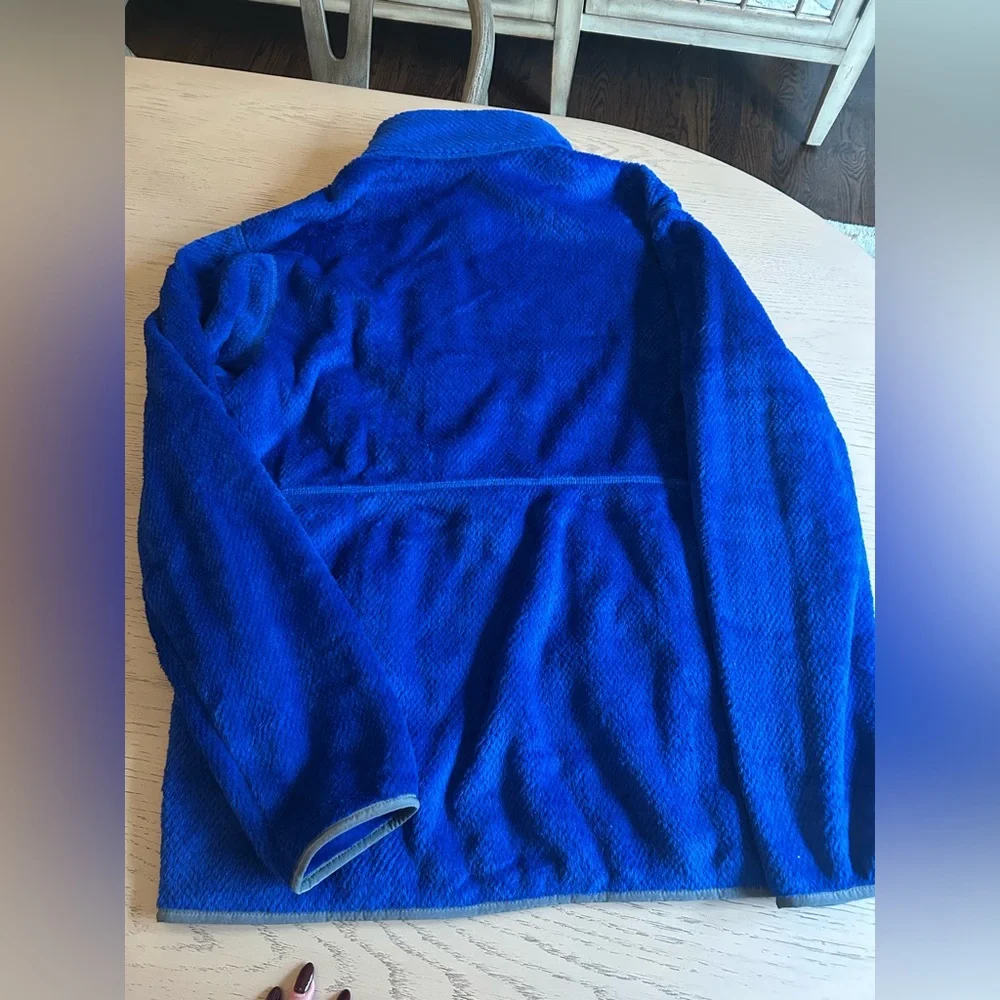 Patagonia Royal Blue Fleece with Red Accents - Picture 4 of 4